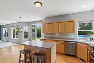 1999 Sparrow Cir, Round Lake, IL 60073 - Photo 11