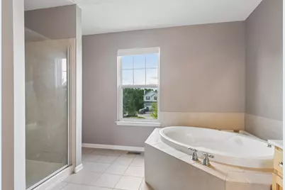 1999 Sparrow Circle, Round Lake, IL 60073 - Photo 31