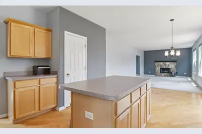 1999 Sparrow Circle, Round Lake, IL 60073 - Photo 15