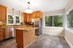 1433 Fulton Ave, Winthrop Harbor, IL 60096 - Photo 5