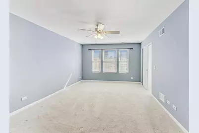 3211 S Ronan Drive #0, Lake in the Hills, IL 60156 - Photo 19