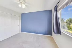 3211 S Ronan Dr, Lake in the Hills, IL 60156 - Photo 25