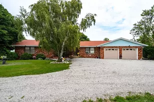 25823 E 2400 N Rd, Odell, IL 60460 - Photo 1