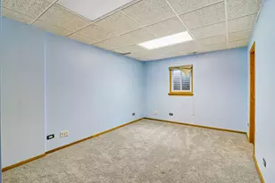 6212 Formoor Ln, Gurnee, IL 60031 - Photo 39