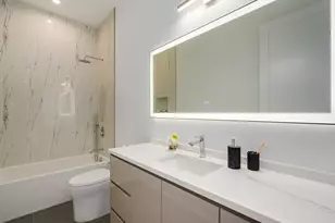 515 W Elm St, Chicago, IL 60610 - Photo 19