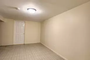 111 Woodland Dr, Round Lake Beach, IL 60073 - Photo 7