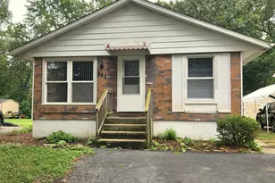 111 Woodland Dr, Round Lake Beach, IL 60073 - Photo 1