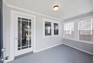 422 S 10th St, Dekalb, IL 60115 - Photo 3