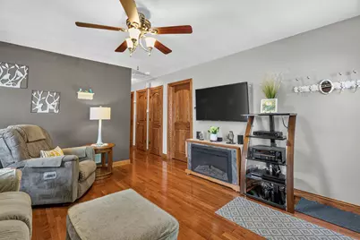 611 Table Street, Lockport, IL 60441 - Photo 11