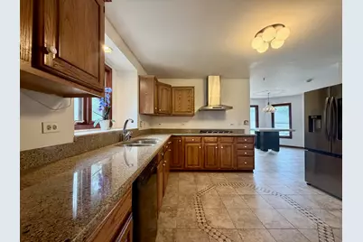 1 Genesee Court, Bolingbrook, IL 60440 - Photo 5