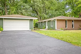 4659 Brougham Dr, Rockford, IL 61114 - Photo 1
