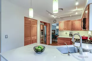4 Montana Ct, Cary, IL 60013 - Photo 9
