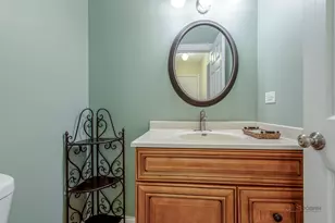 4 Montana Ct, Cary, IL 60013 - Photo 11