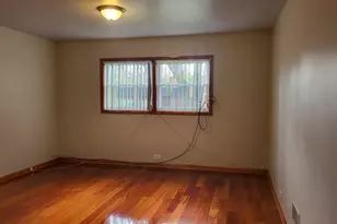 7023 S Bennett Ave, Chicago, IL 60649 - Photo 13