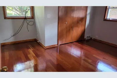 7023 S Bennett Avenue, Chicago, IL 60649 - Photo 17