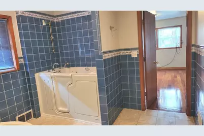 7023 S Bennett Avenue, Chicago, IL 60649 - Photo 15
