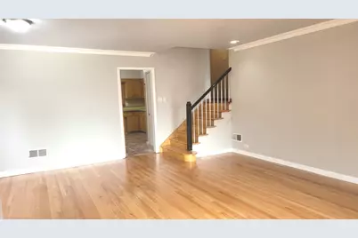 7023 S Bennett Avenue, Chicago, IL 60649 - Photo 3