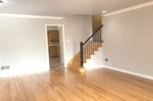 7023 S Bennett Ave, Chicago, IL 60649 - Photo 3