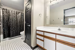 17037 East Circle Dr, Tinley Park, IL 60477 - Photo 15