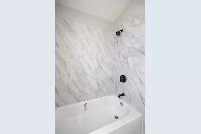 12742 S Parnell Avenue, Chicago, IL 60628 - Photo 9