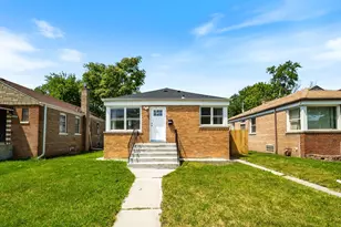 12742 S Parnell Ave, Chicago, IL 60628 - Photo 1