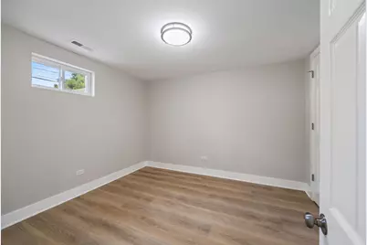 12742 S Parnell Avenue, Chicago, IL 60628 - Photo 15