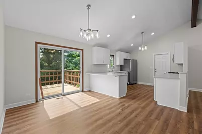 7655 Woodview Drive, Woodridge, IL 60517 - Photo 7