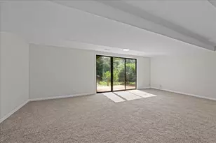 7655 Woodview Dr, Woodridge, IL 60517 - Photo 17