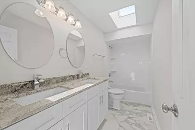 7655 Woodview Drive, Woodridge, IL 60517 - Photo 15