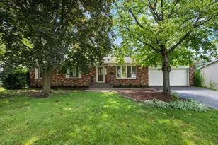 7655 Woodview Dr, Woodridge, IL 60517 - Photo 1