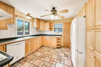 518 N William Street, Joliet, IL 60435 - Photo 7