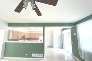 1884 Fescue Dr, Aurora, IL 60504 - Photo 7