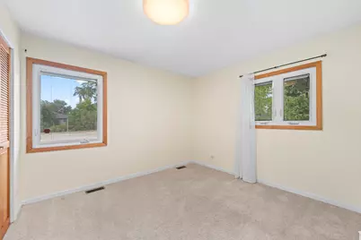 109 Landmeier Road, Elk Grove Village, IL 60007 - Photo 9