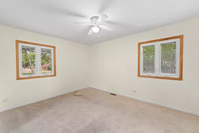 109 Landmeier Road, Elk Grove Village, IL 60007 - Photo 5