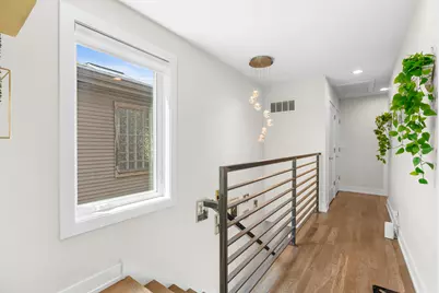 5047 W Winnemac Avenue, Chicago, IL 60630 - Photo 21