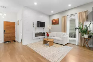5047 W Winnemac Ave, Chicago, IL 60630 - Photo 5