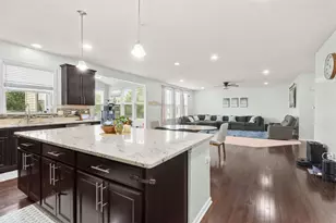 4180 SE Heartleaf Ln, Naperville, IL 60564 - Photo 11