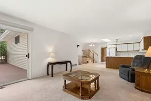 1166 Tracie Dr, Lake Zurich, IL 60047 - Photo 9