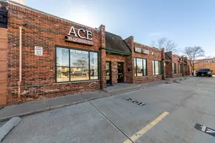 1024 Busse Hwy, Park Ridge, IL 60068 - Photo 1