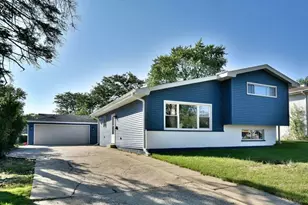 934 S Harvard Ave, Addison, IL 60101 - Photo 1