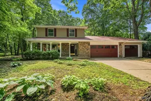2S943 Shagbark Dr, Batavia, IL 60510 - Photo 1