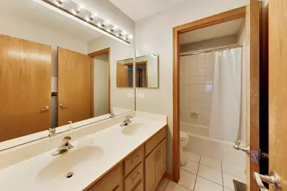 14106 Glenwood Court, Libertyville, IL 60048 - Photo 27