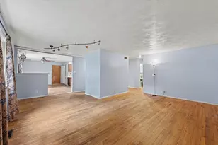 1004 Frank Dr, Champaign, IL 61821 - Photo 7