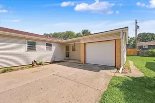 1004 Frank Dr, Champaign, IL 61821 - Photo 25
