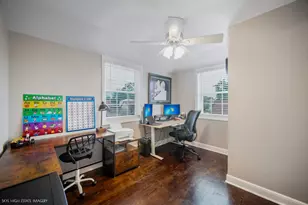 9717 S Hamlin Ave, Evergreen Park, IL 60805 - Photo 13