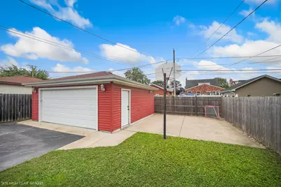 9717 S Hamlin Avenue, Evergreen Park, IL 60805 - Photo 25