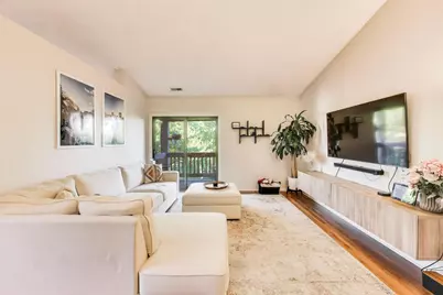 306 Carriage Way #2C, Bloomingdale, IL 60108 - Photo 5