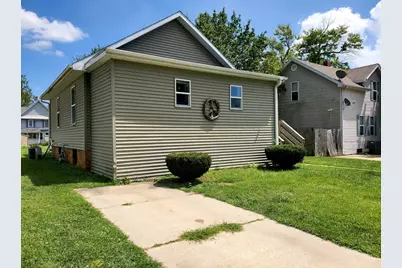1116 N Gooding Street, Lasalle, IL 61301 - Photo 9