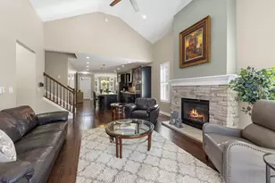 1636 Castle Lawn Ct, Naperville, IL 60565 - Photo 7