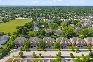 1636 Castle Lawn Ct, Naperville, IL 60565 - Photo 45